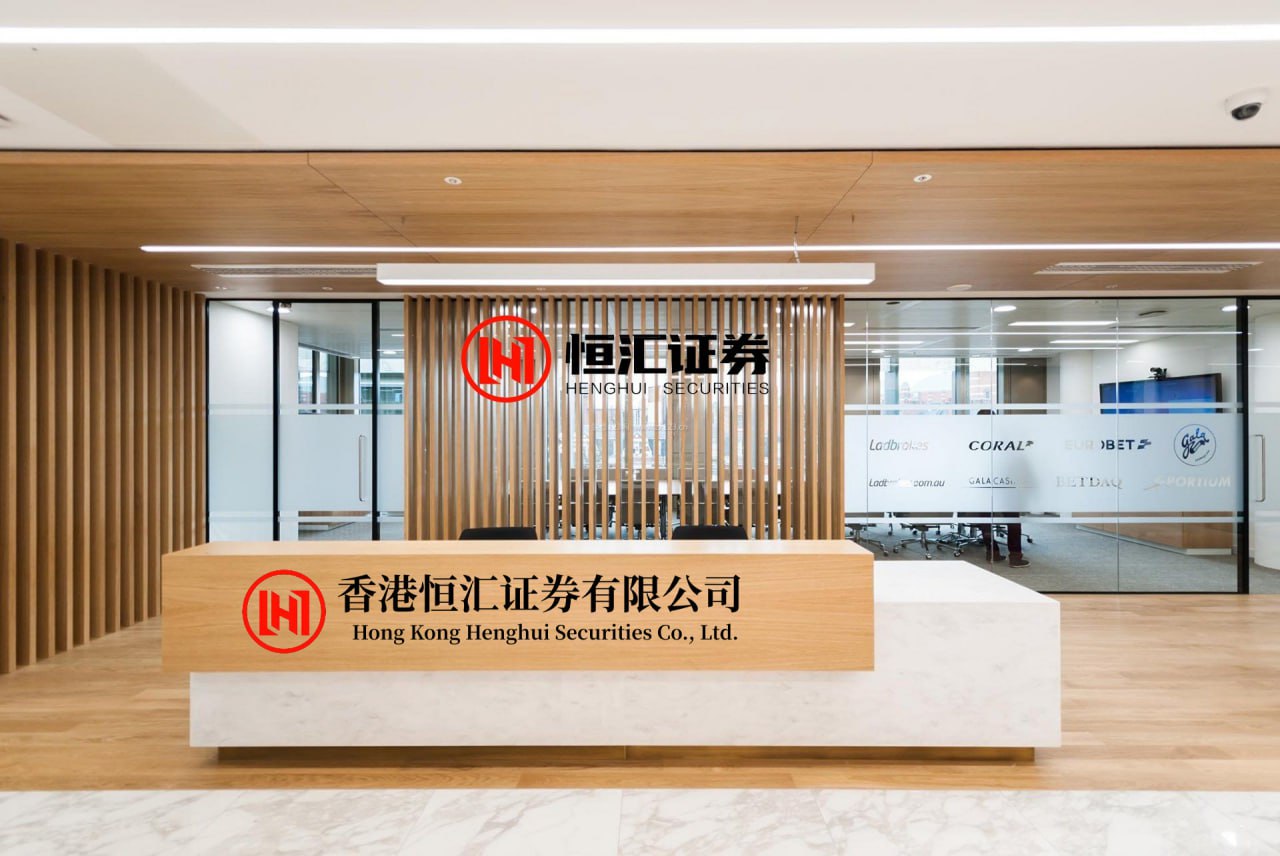 聚宏鑫操盘 辽宁队签下克里斯, 付豪续约两年顶薪, 背后的外援拼图令人期待! 郭艾伦能否...